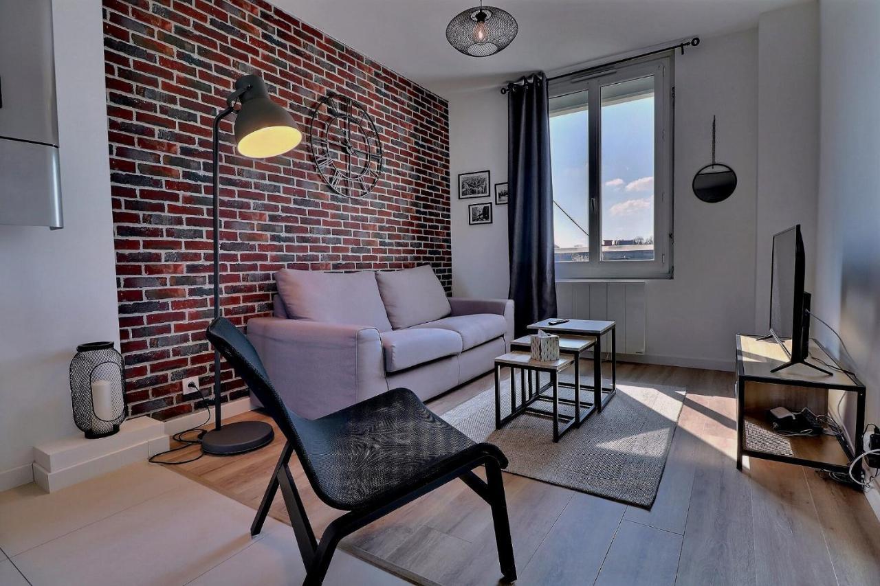 Appartement Logisy En Centre-Ville De Vitre I Logisy L'Indu ヴィトレ エクステリア 写真