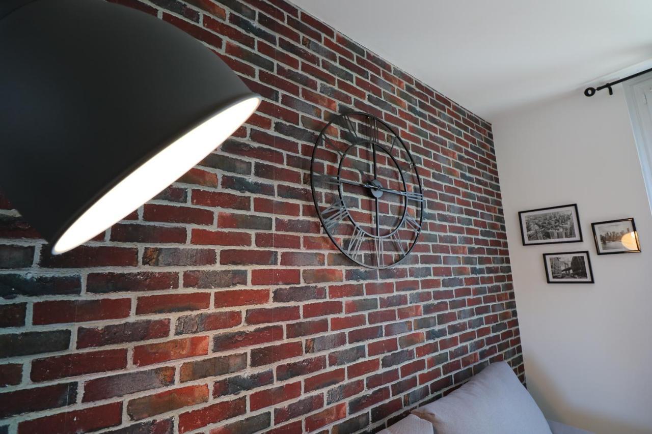 Appartement Logisy En Centre-Ville De Vitre I Logisy L'Indu ヴィトレ エクステリア 写真
